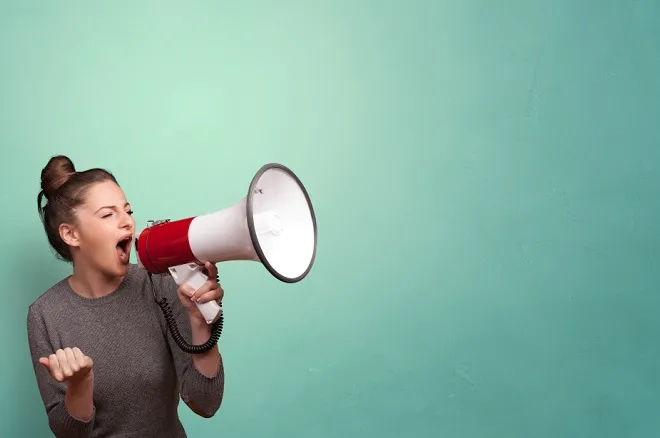 Blog: ‘Waarom zie ik steeds verpleegkundigen op podia, en geen verzorgenden?’